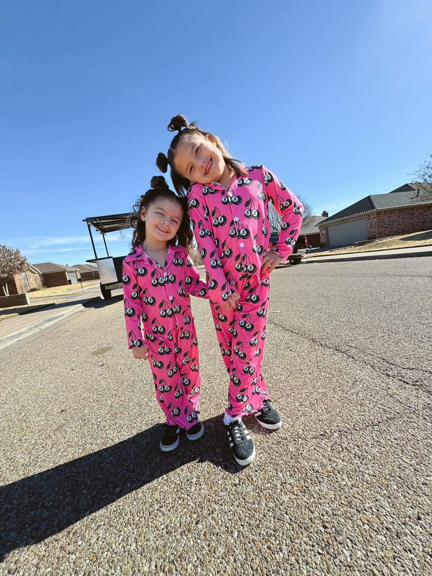 8 ball pleated kids set