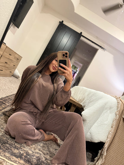 Mocha mornings lounge set